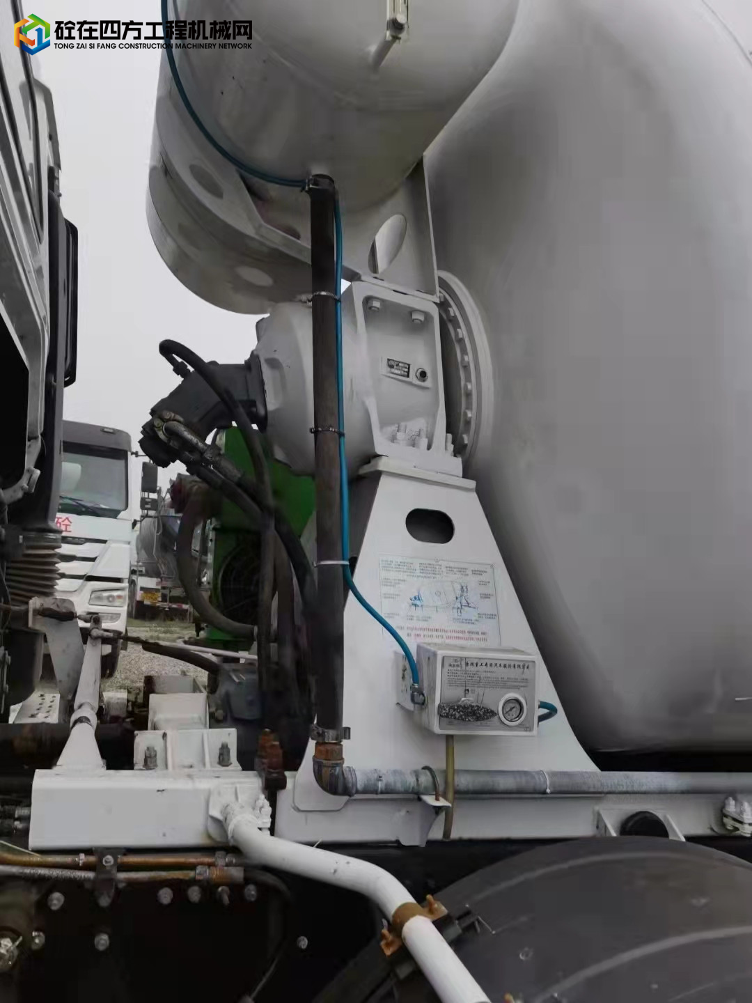 https://images.tongzsf.com/tong/truck_machine/20220418/1625cbb9ad3be5.jpg