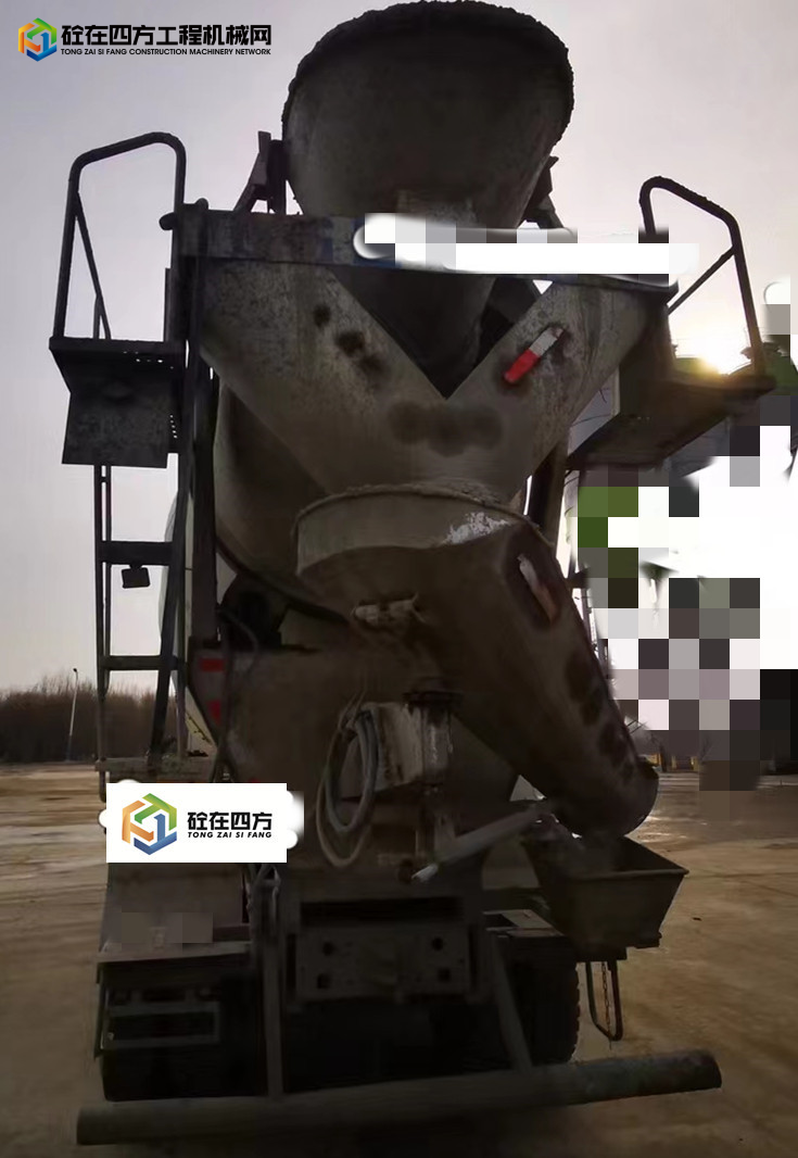 https://images.tongzsf.com/tong/truck_machine/20220418/1625cd7482cfbf.jpg