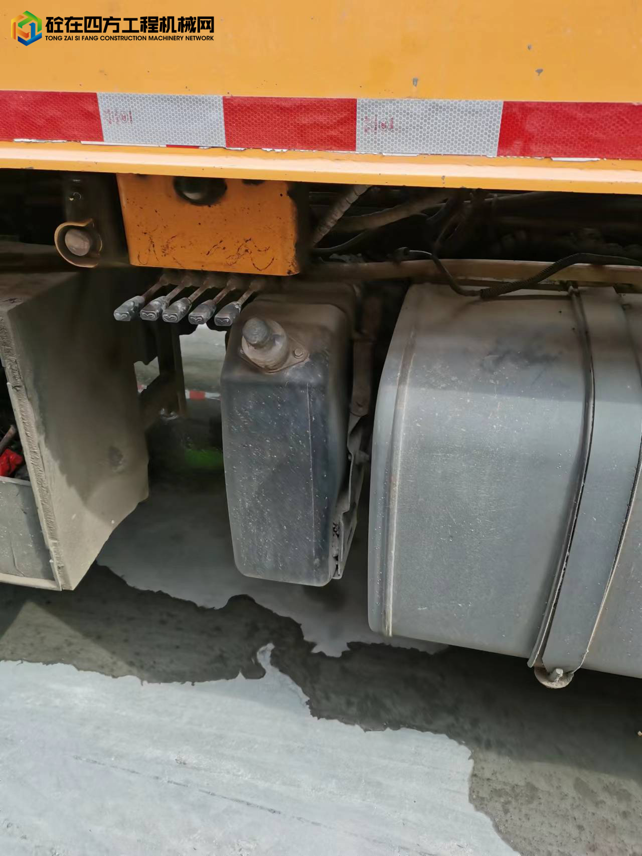 https://images.tongzsf.com/tong/truck_machine/20220419/1625e1c9676fc7.jpg