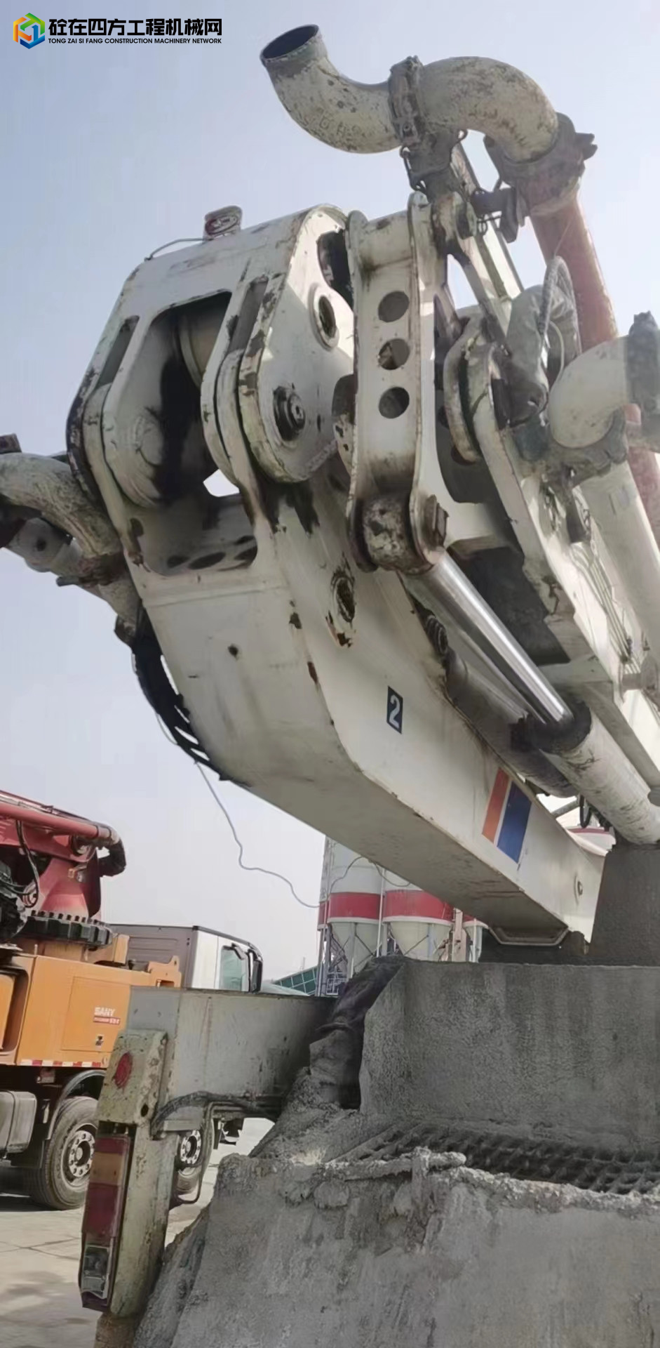 https://images.tongzsf.com/tong/truck_machine/20220421/16260b619359b3.jpg
