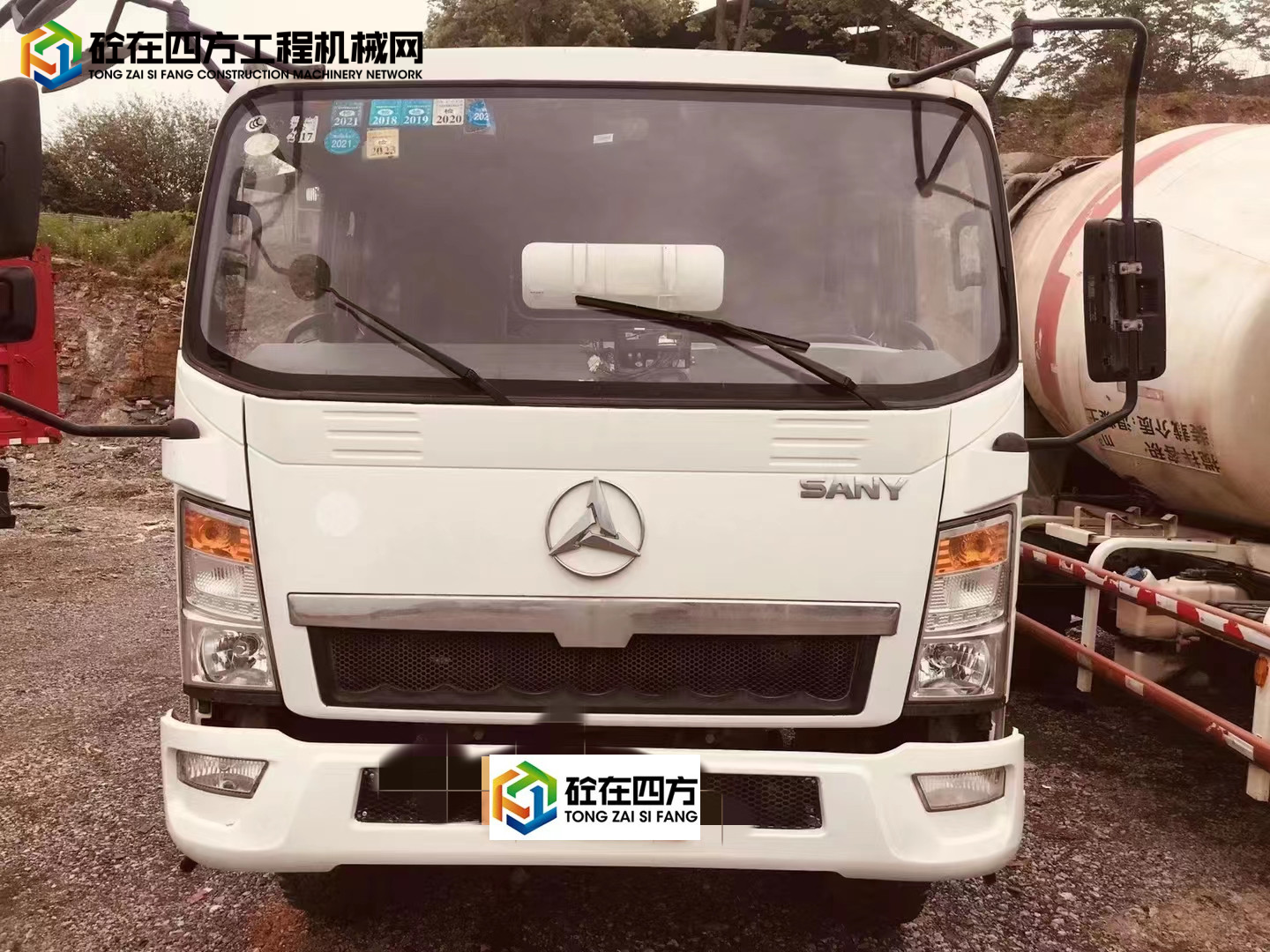 https://images.tongzsf.com/tong/truck_machine/20220422/162620501f3954.jpg