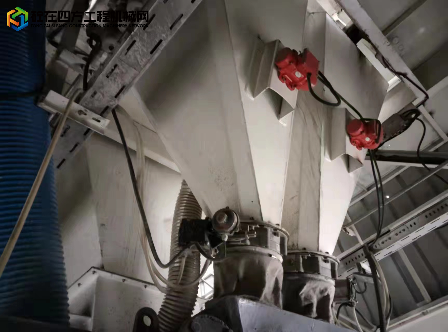 https://images.tongzsf.com/tong/truck_machine/20220422/1626225556ad9a.jpg
