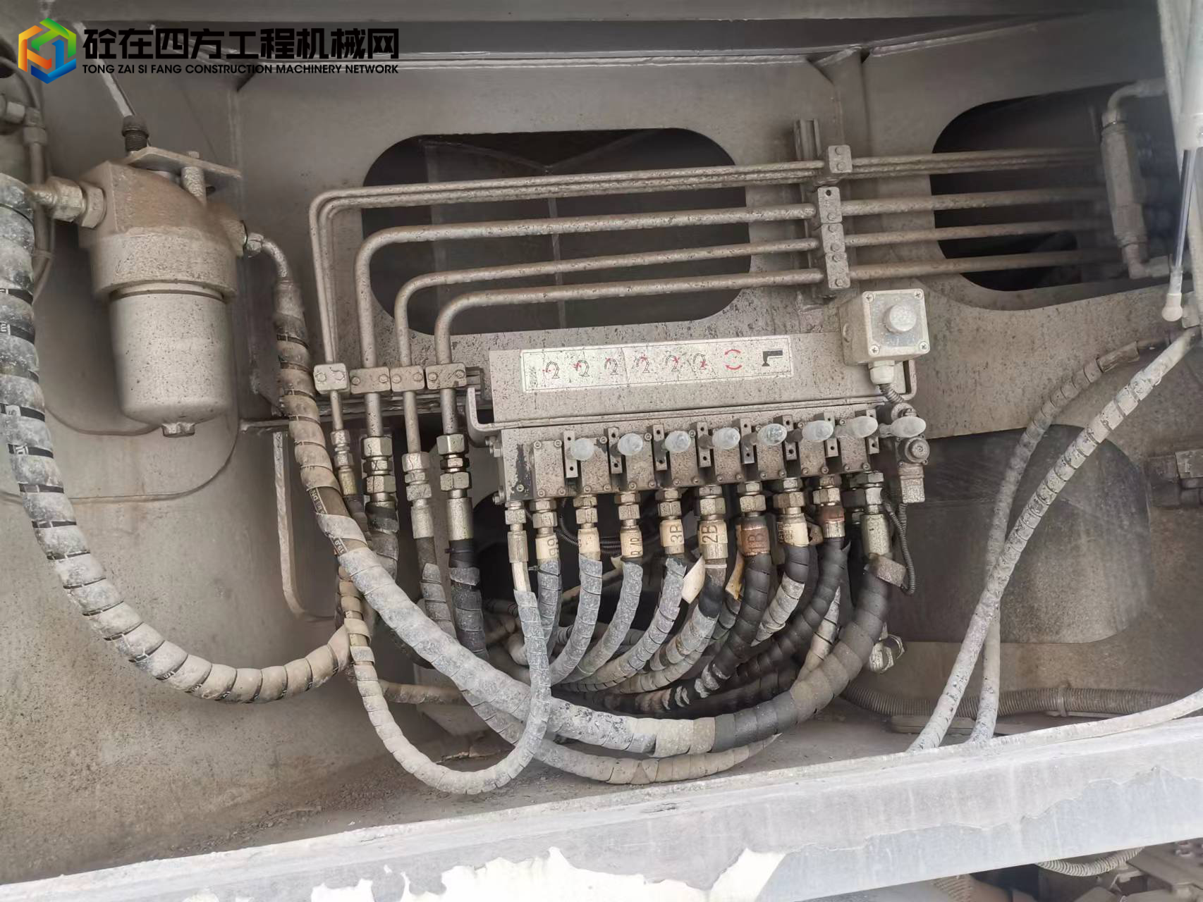 https://images.tongzsf.com/tong/truck_machine/20220424/16264c35e5d6d6.jpg