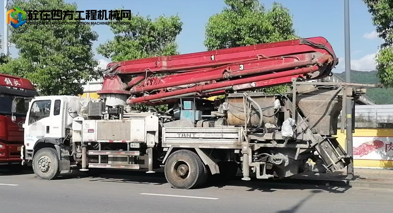 https://images.tongzsf.com/tong/truck_machine/20220426/162679d126856d.jpg