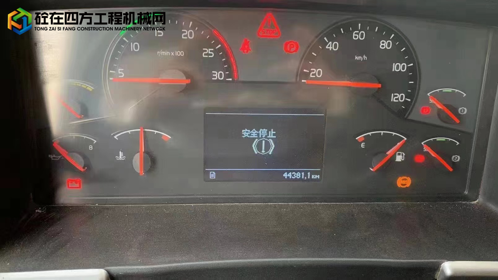https://images.tongzsf.com/tong/truck_machine/20220428/1626a5612edb45.jpg