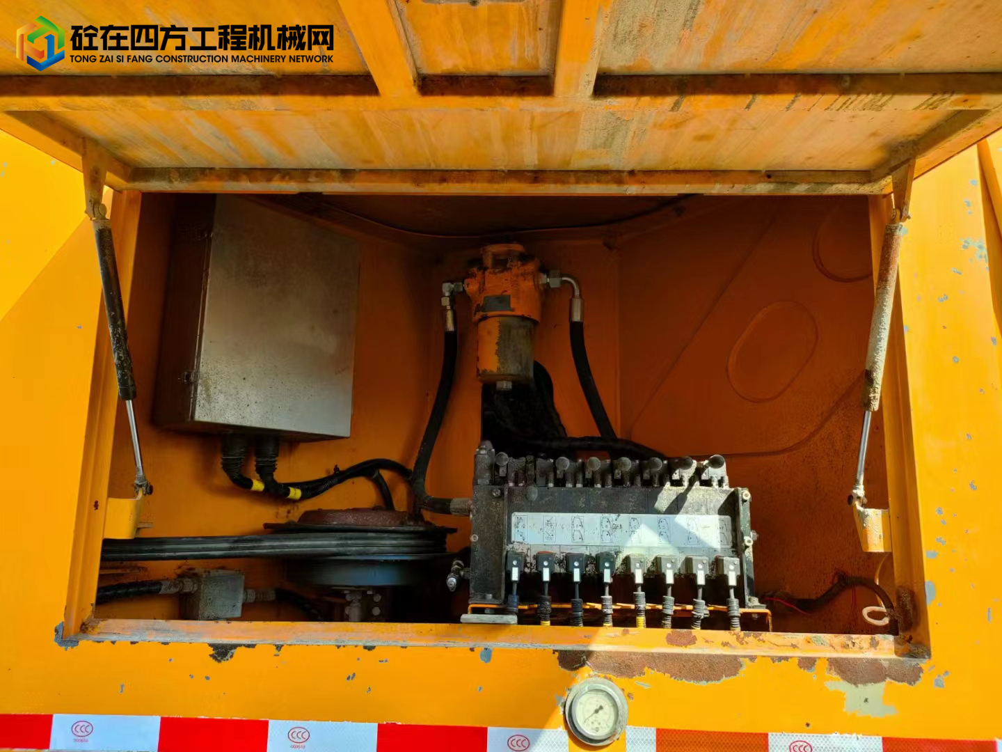 https://images.tongzsf.com/tong/truck_machine/20220428/1626a5bf30c301.jpg