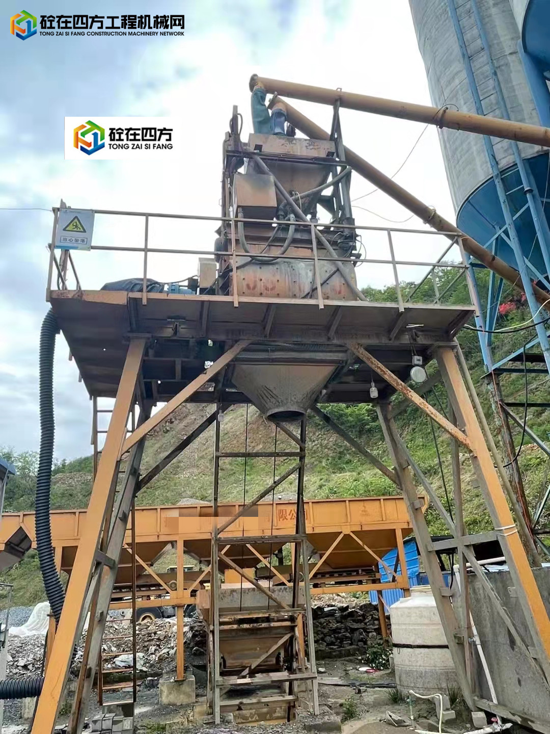 https://images.tongzsf.com/tong/truck_machine/20220429/1626b39326949d.jpg