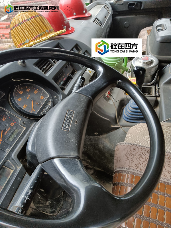 https://images.tongzsf.com/tong/truck_machine/20220429/1626bad2486497.jpg