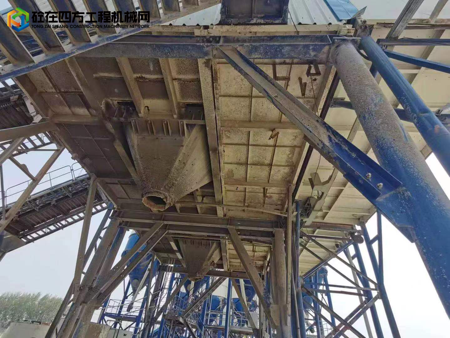 https://images.tongzsf.com/tong/truck_machine/20220505/162732e6693d48.jpg