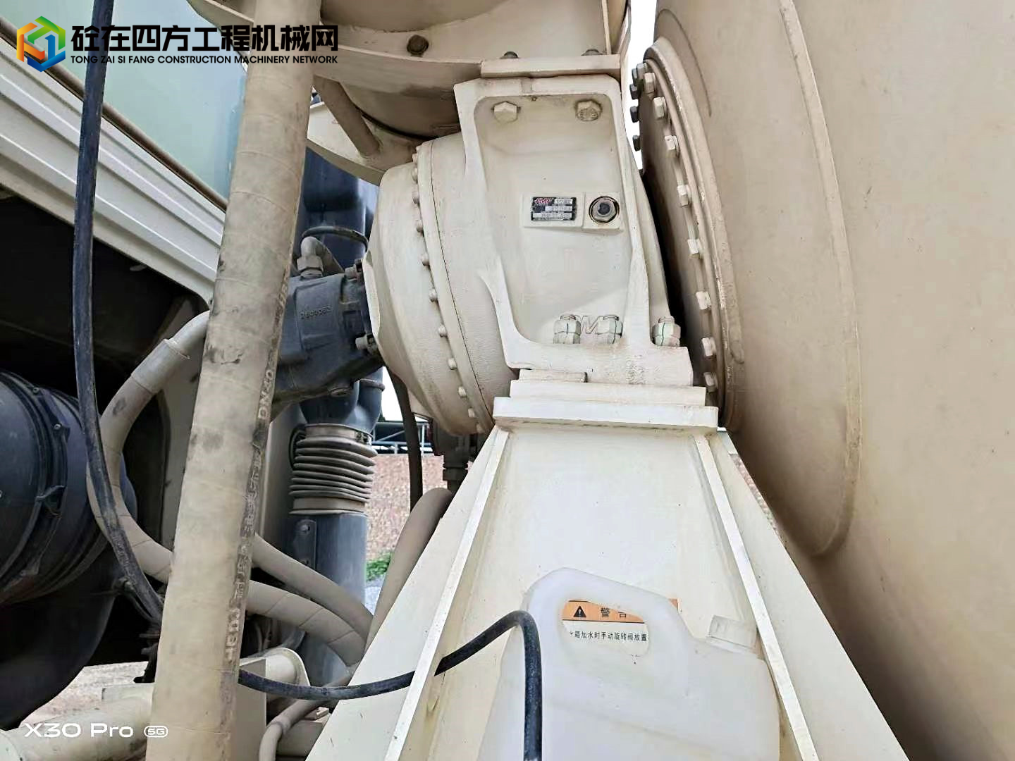 https://images.tongzsf.com/tong/truck_machine/20220505/1627337cbc0a00.jpg