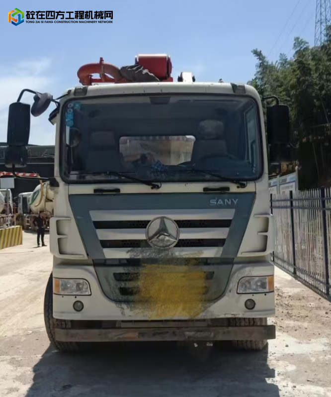 https://images.tongzsf.com/tong/truck_machine/20220506/16274c02b54cf2.jpg