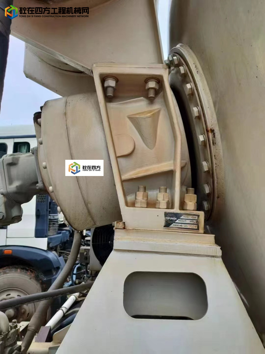 https://images.tongzsf.com/tong/truck_machine/20220506/16274cc3baadd8.jpg
