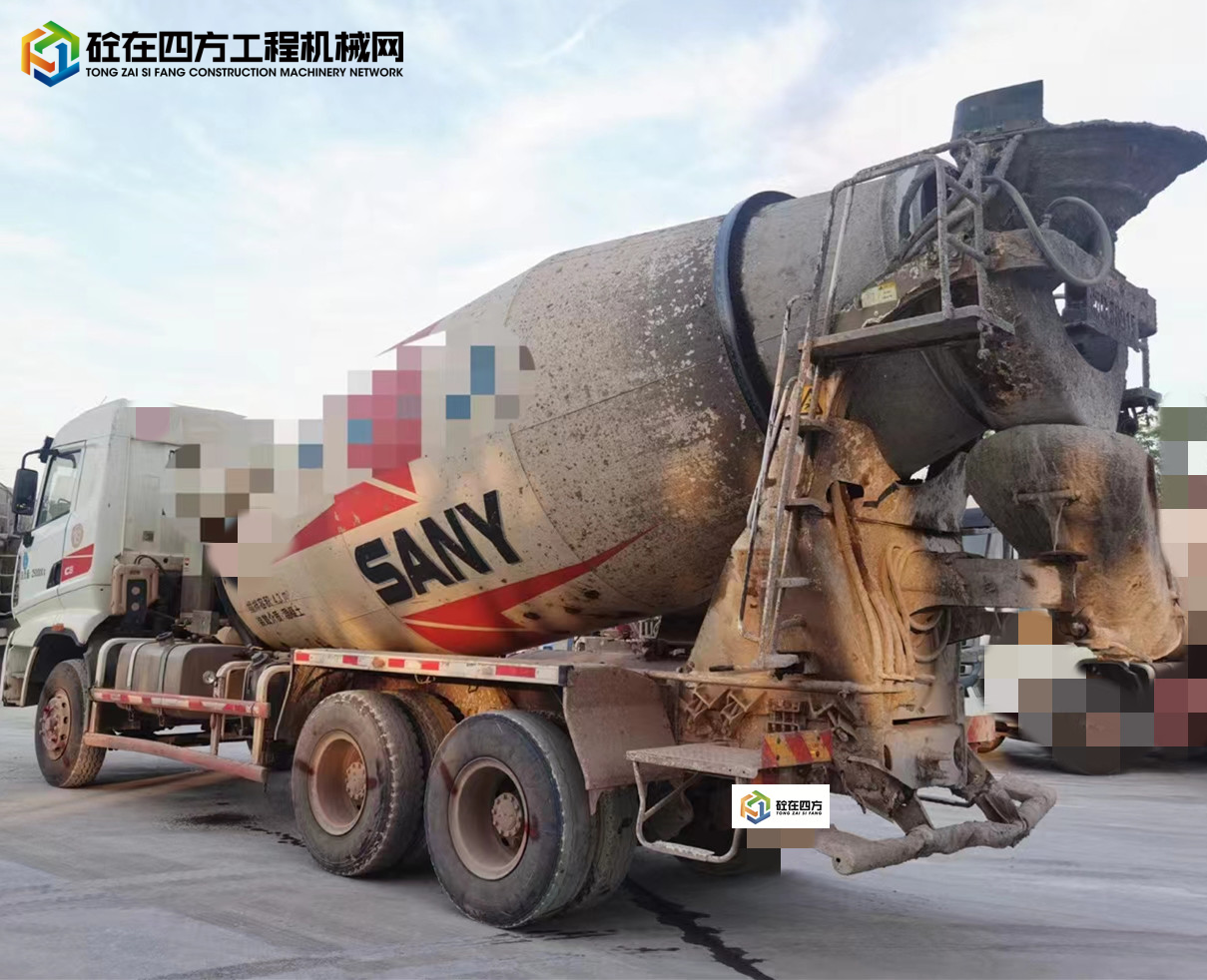 https://images.tongzsf.com/tong/truck_machine/20220507/162763f5b05f3f.jpg