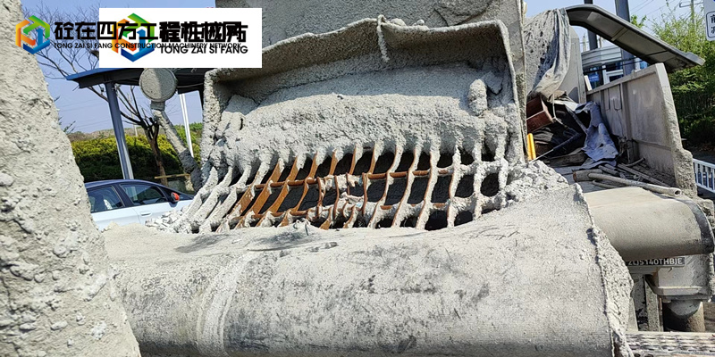 https://images.tongzsf.com/tong/truck_machine/20220507/1627640fa1e00e.jpg