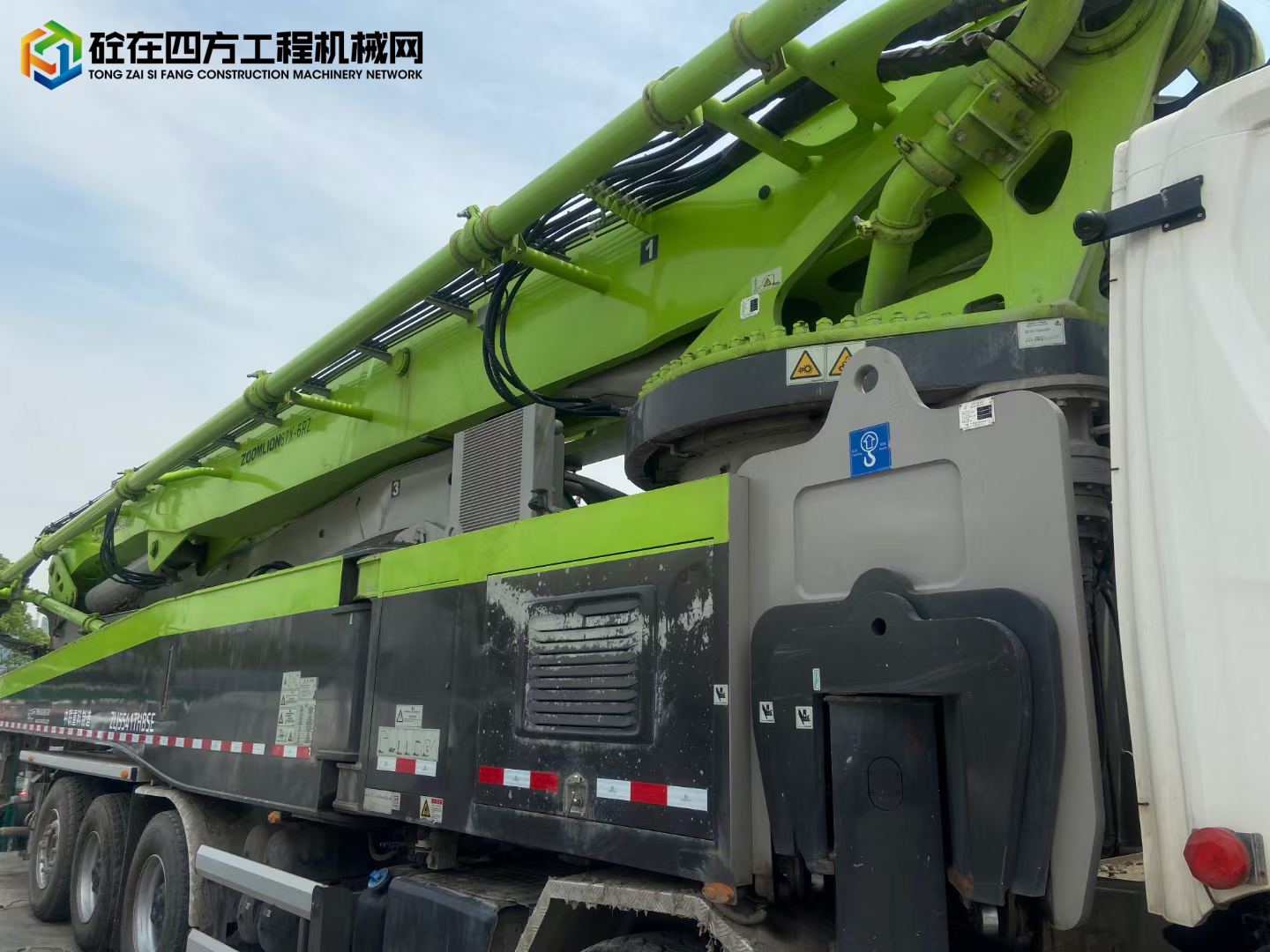 https://images.tongzsf.com/tong/truck_machine/20220509/16278c6cd6aa4b.jpg