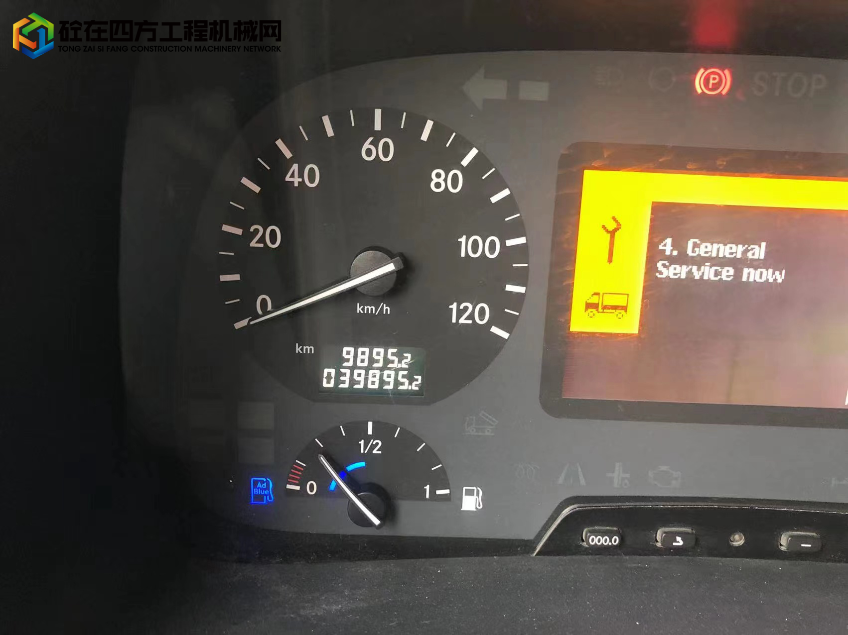 https://images.tongzsf.com/tong/truck_machine/20220510/16279d2b3cea59.jpg