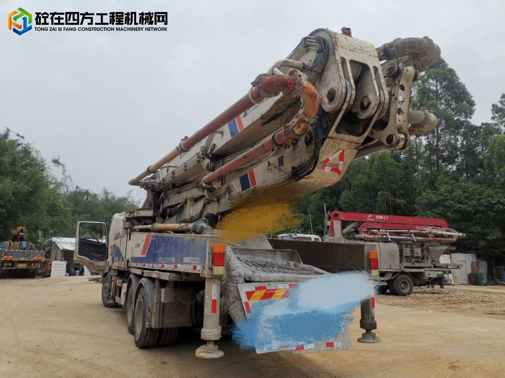 https://images.tongzsf.com/tong/truck_machine/20220512/1627c5bd119b1a.jpg
