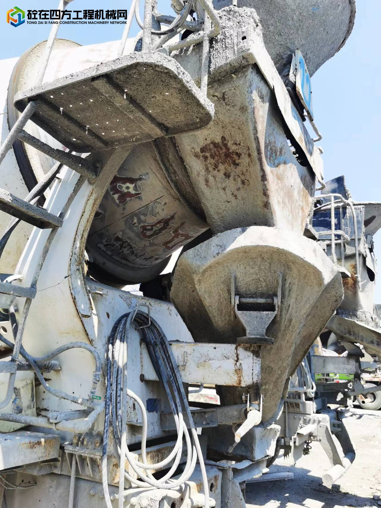 https://images.tongzsf.com/tong/truck_machine/20220513/1627dd76db95d3.jpg
