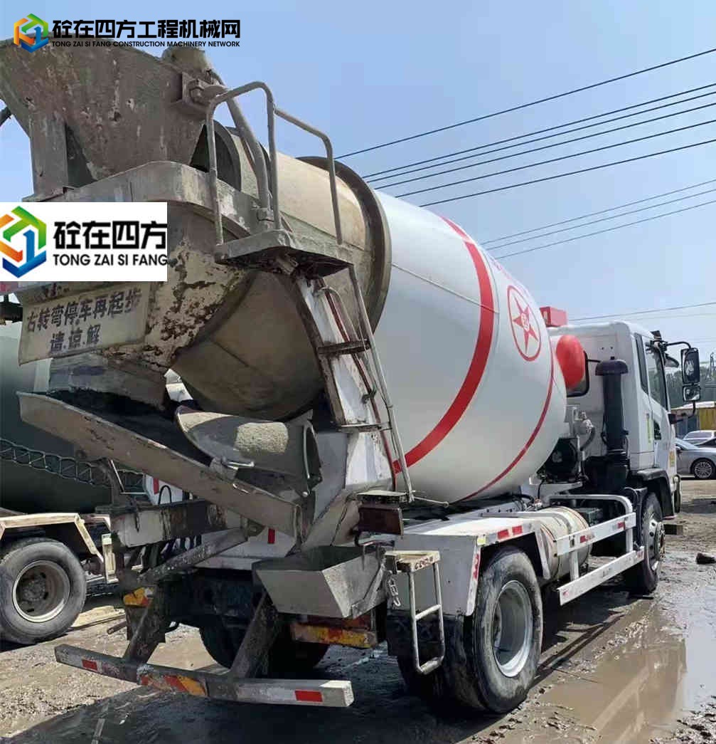 https://images.tongzsf.com/tong/truck_machine/20220513/1627df884d2ba3.jpg