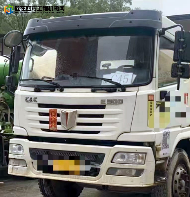 https://images.tongzsf.com/tong/truck_machine/20220514/1627f61678bafb.jpg