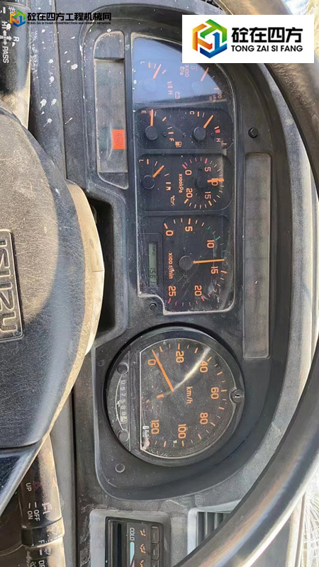 https://images.tongzsf.com/tong/truck_machine/20220519/16285ecb32a66e.jpg