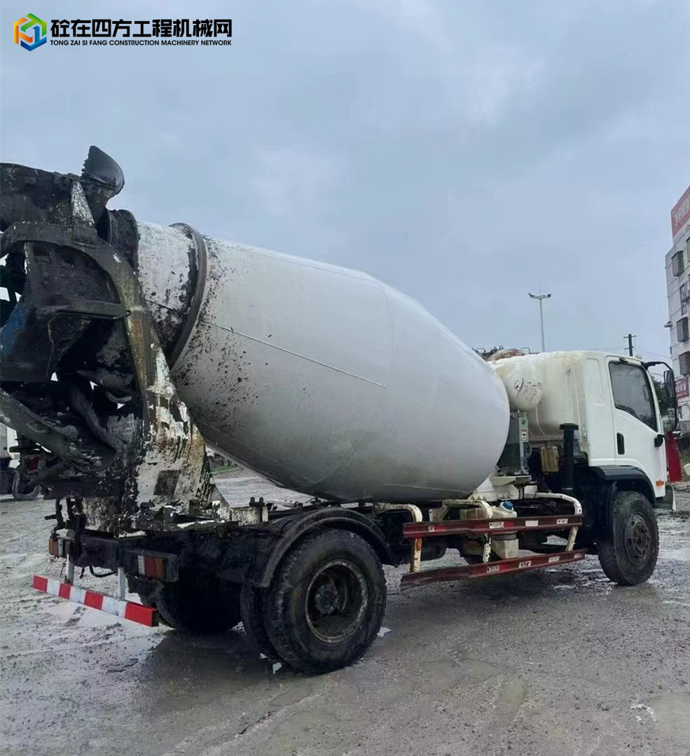 https://images.tongzsf.com/tong/truck_machine/20220519/16285f56119849.jpg