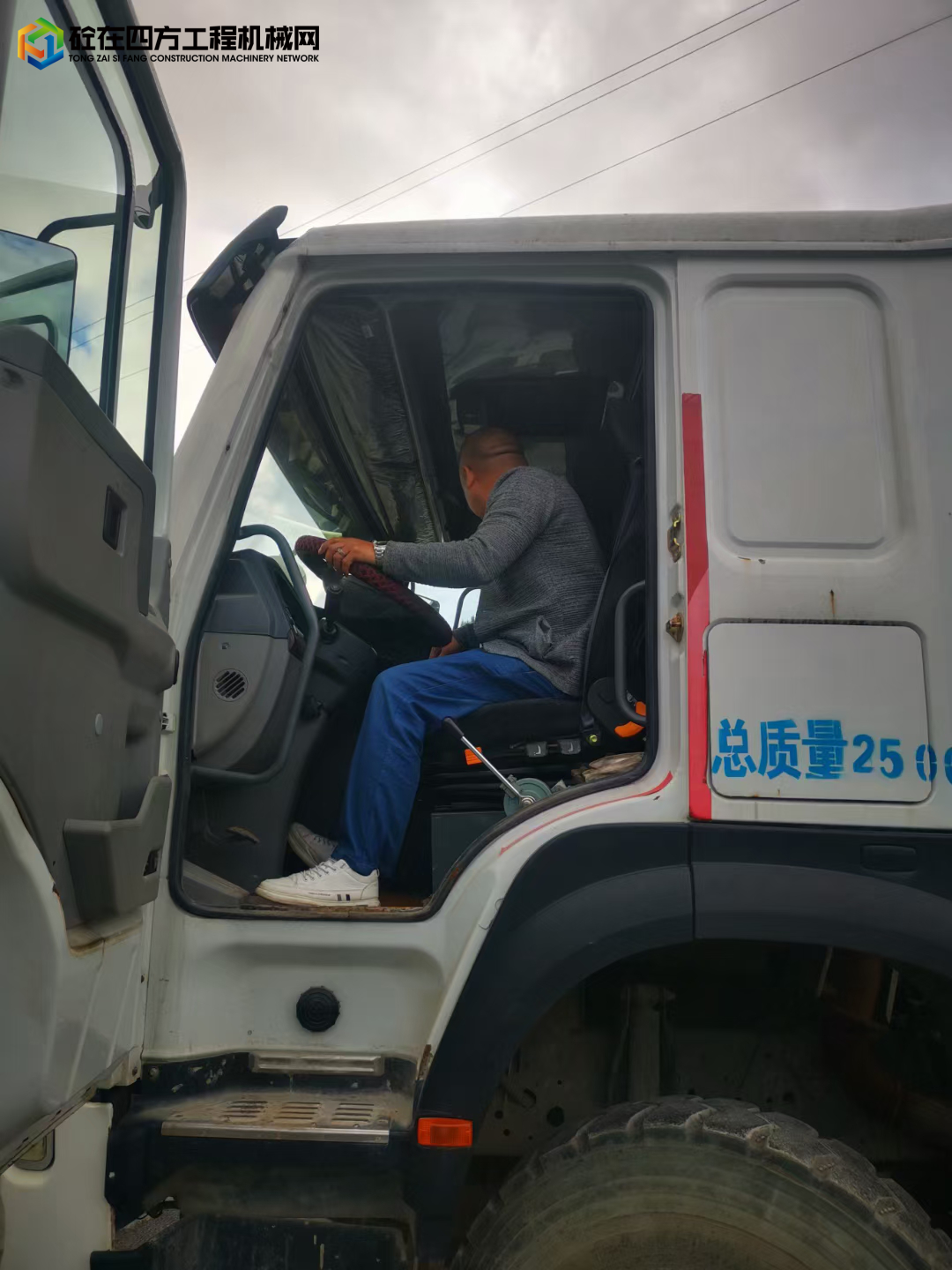 https://images.tongzsf.com/tong/truck_machine/20220520/16286eda024cdc.jpg