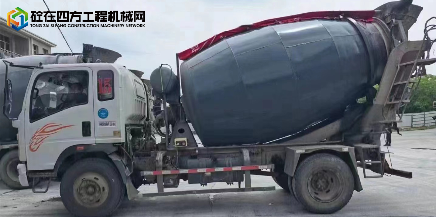 https://images.tongzsf.com/tong/truck_machine/20220521/16288a2ec06401.jpg