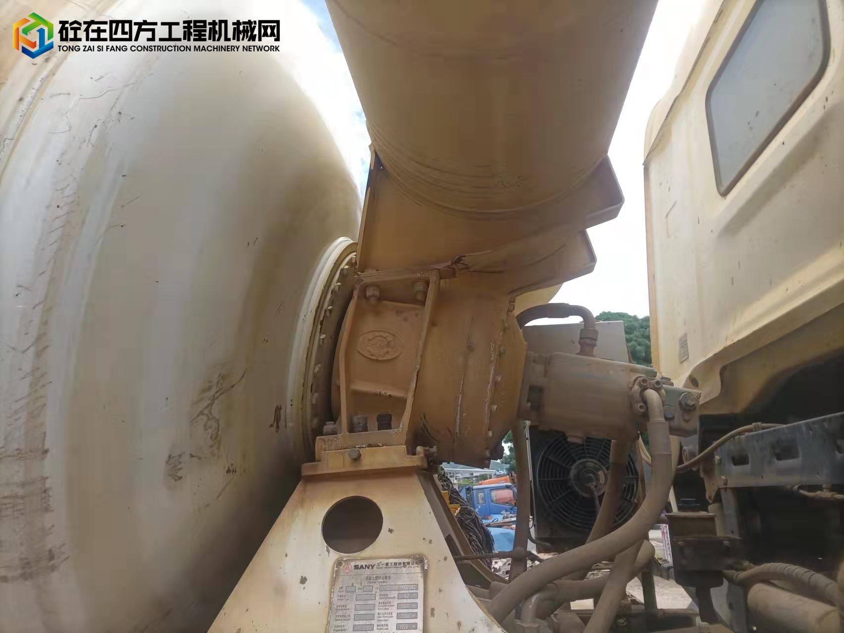 https://images.tongzsf.com/tong/truck_machine/20220525/1628dd9e099965.jpg