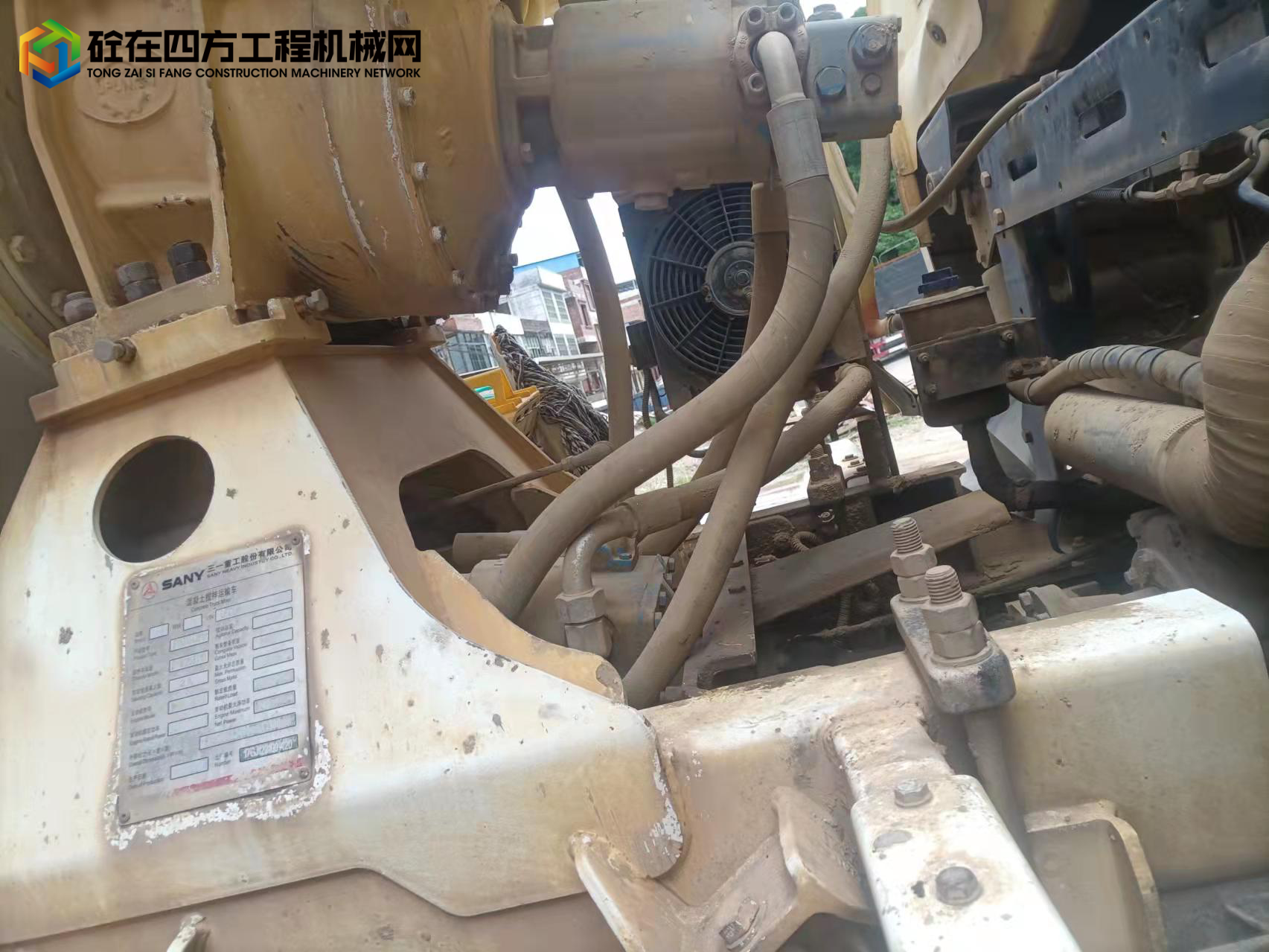 https://images.tongzsf.com/tong/truck_machine/20220525/1628dd9f4da127.jpg