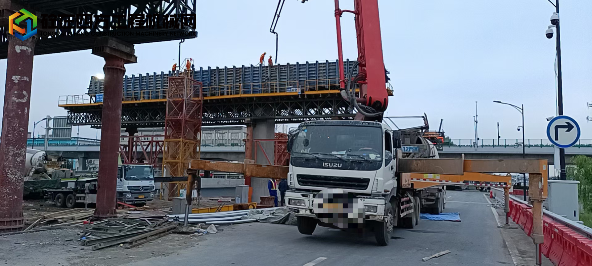 https://images.tongzsf.com/tong/truck_machine/20220526/1628eea40875aa.jpg