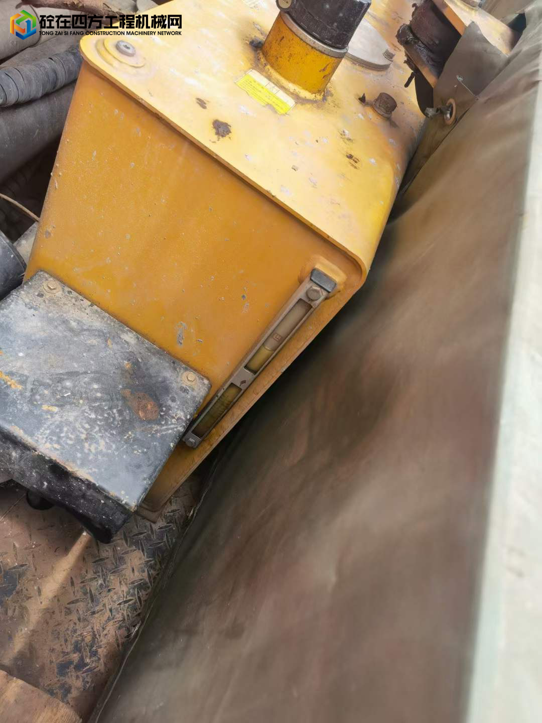 https://images.tongzsf.com/tong/truck_machine/20220530/1629478c92c554.jpg