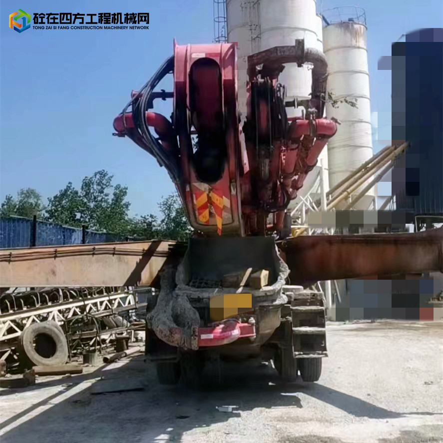 https://images.tongzsf.com/tong/truck_machine/20220606/1629db96bb255f.jpg