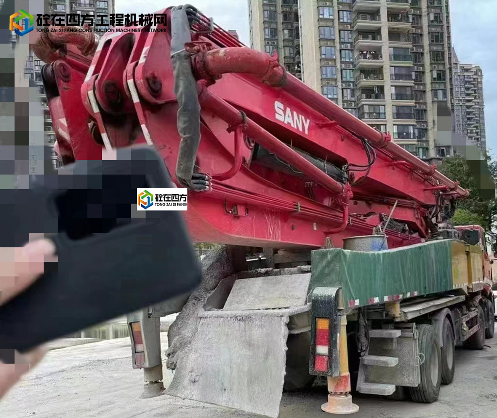 https://images.tongzsf.com/tong/truck_machine/20220606/1629dce22cefd6.jpg