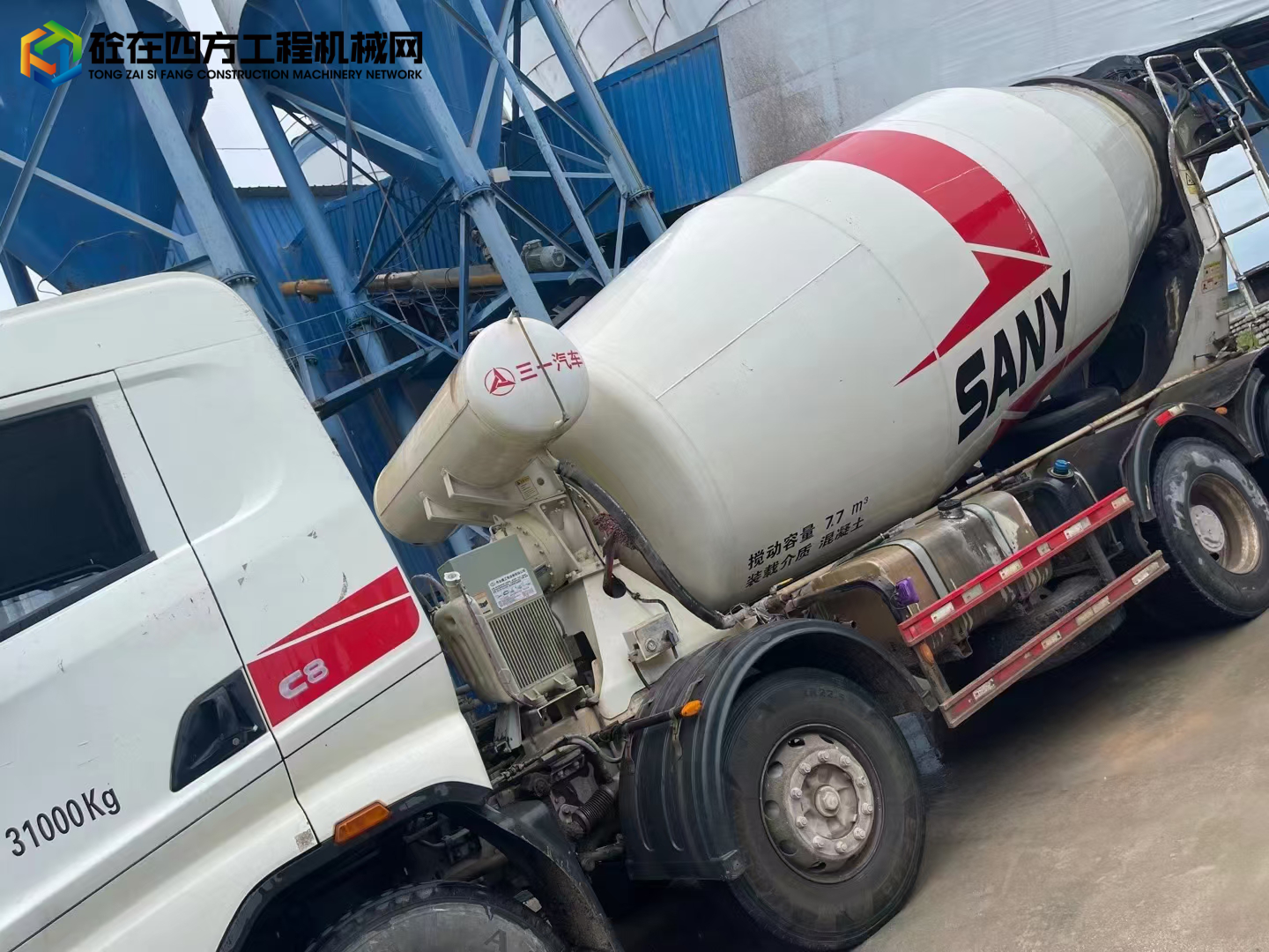 https://images.tongzsf.com/tong/truck_machine/20220610/162a2f8bb29381.jpg