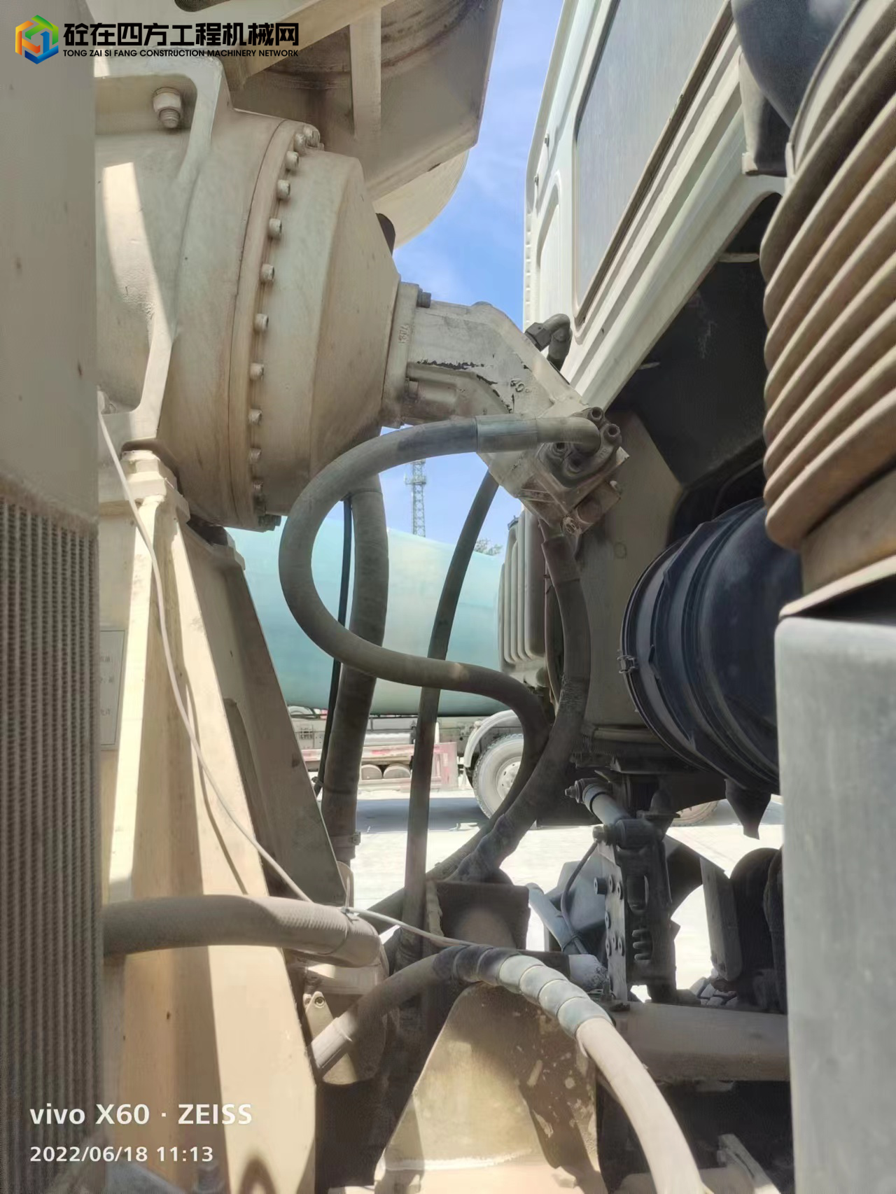 https://images.tongzsf.com/tong/truck_machine/20220620/162afe1b3cf3d0.jpg