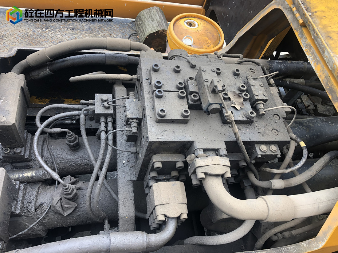https://images.tongzsf.com/tong/truck_machine/20220623/162b41954bcd28.jpg