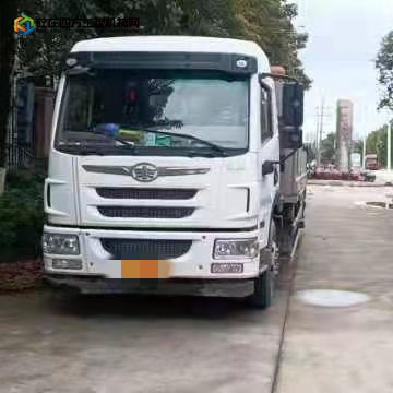 https://images.tongzsf.com/tong/truck_machine/20220628/162bab81fb22ef.jpg