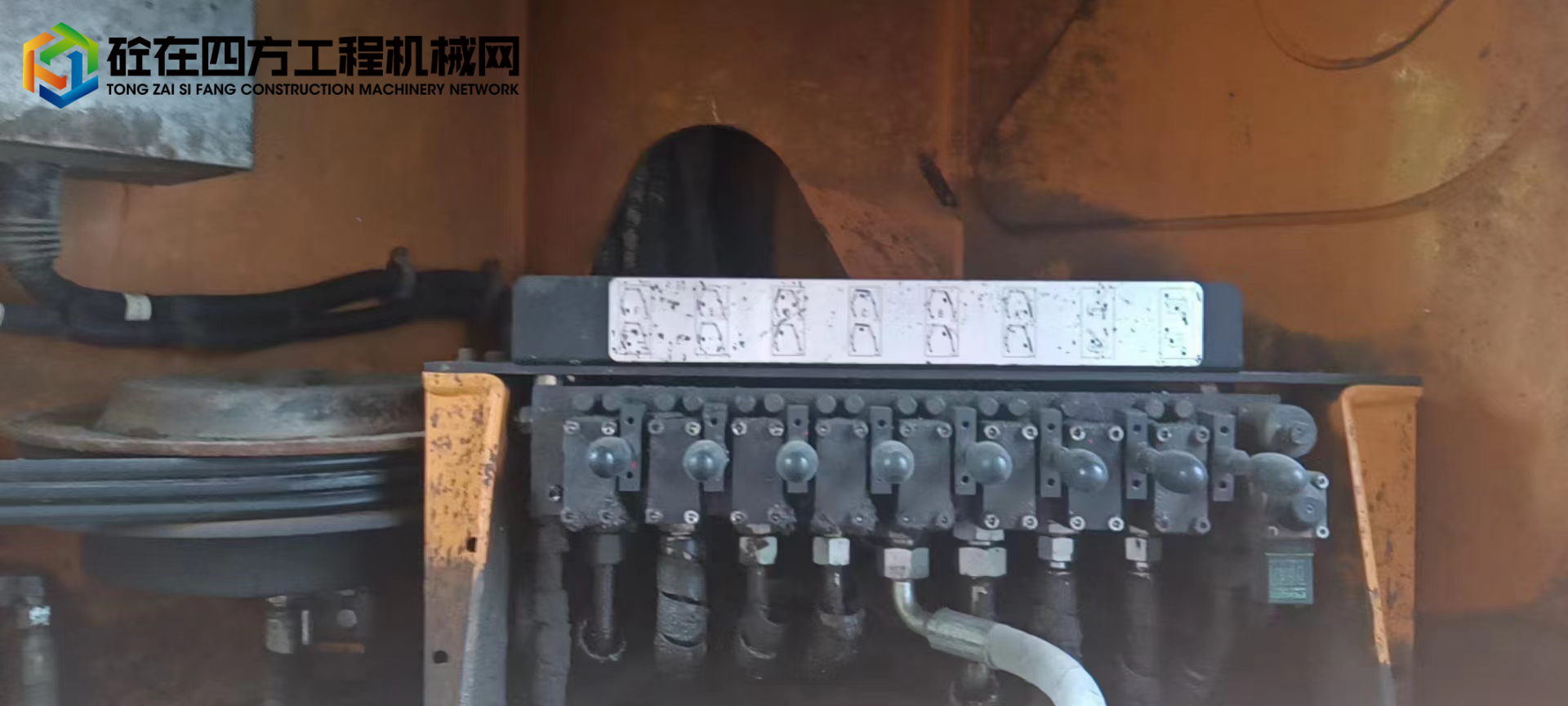 https://images.tongzsf.com/tong/truck_machine/20220630/162bd72dda1918.jpg