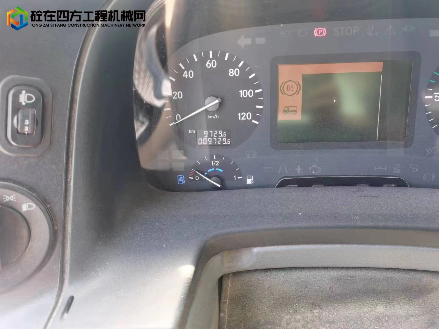 https://images.tongzsf.com/tong/truck_machine/20220630/162bd82a1901eb.jpg