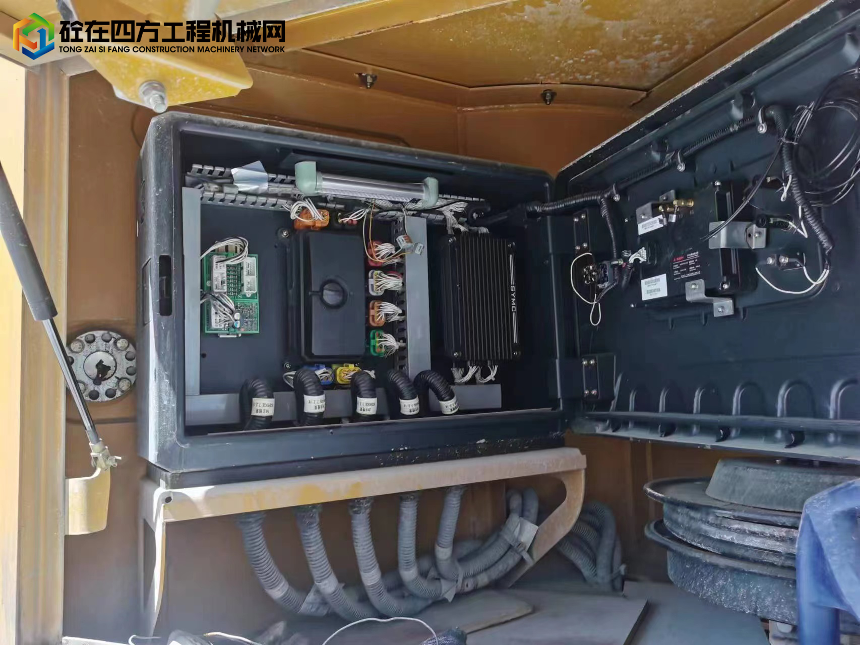 https://images.tongzsf.com/tong/truck_machine/20220630/162bd82a35de9e.jpg
