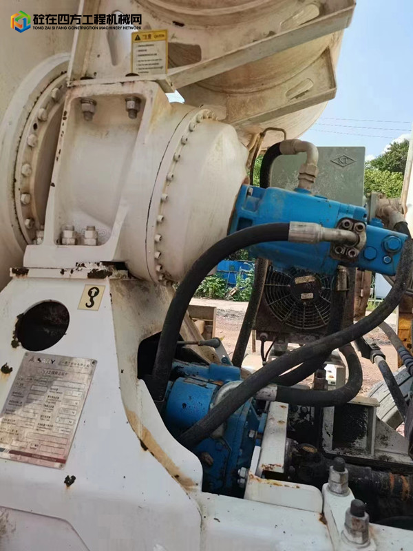 https://images.tongzsf.com/tong/truck_machine/20220711/162cb7ebe28bea.jpg