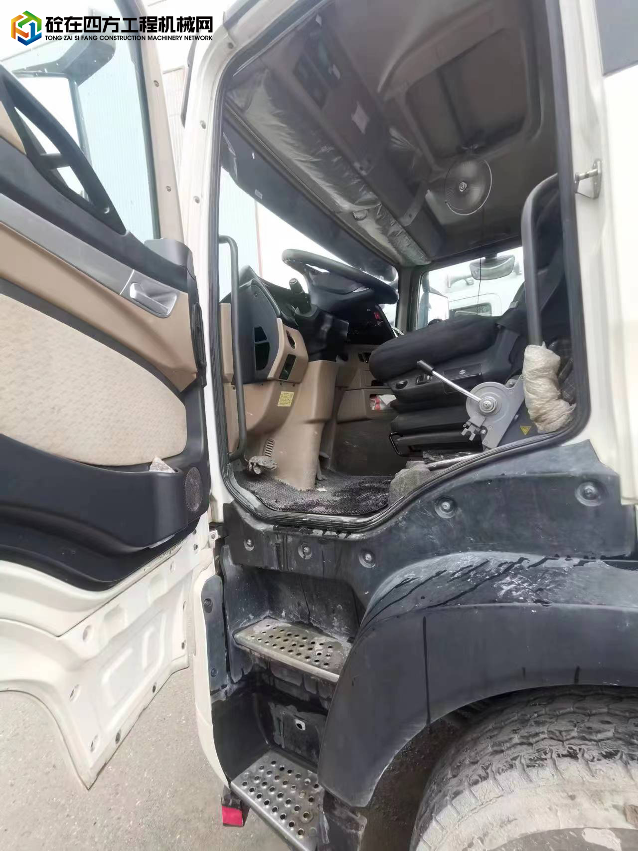 https://images.tongzsf.com/tong/truck_machine/20220714/162cf6e4b73d84.jpg