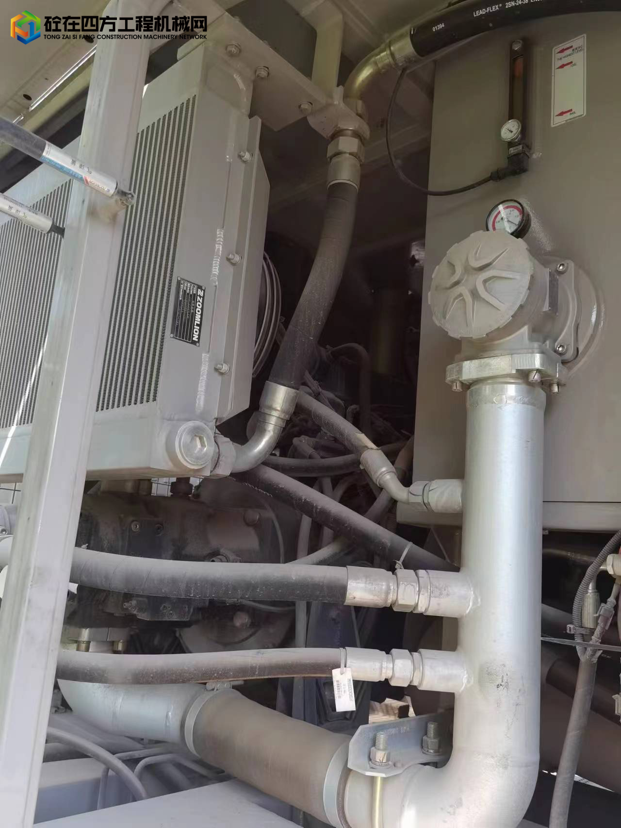 https://images.tongzsf.com/tong/truck_machine/20220714/162cfce9946aec.jpg