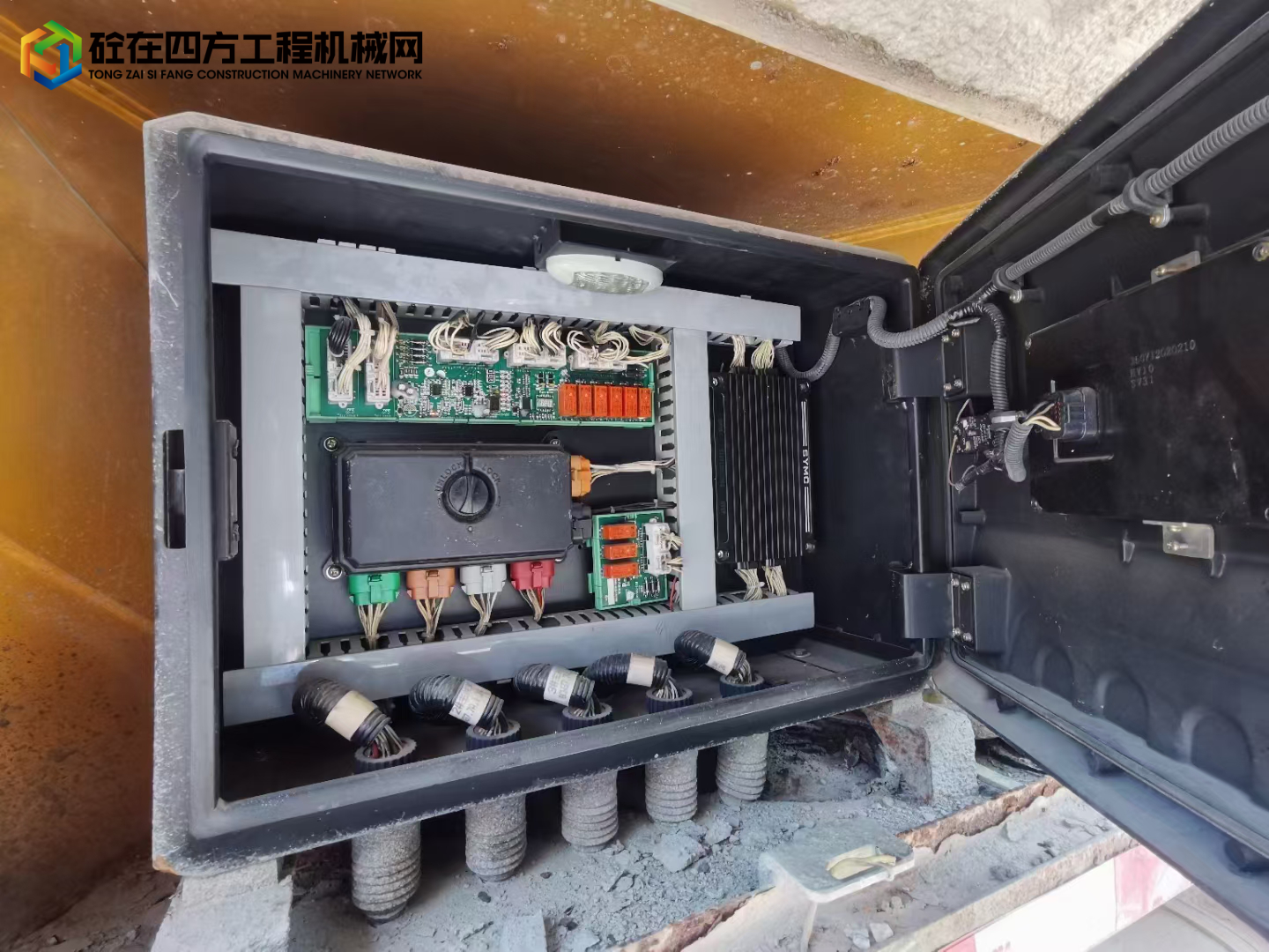 https://images.tongzsf.com/tong/truck_machine/20220718/162d515d40a26b.jpg