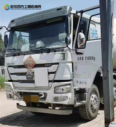 https://images.tongzsf.com/tong/truck_machine/20220725/162de440f9f9d6.jpg