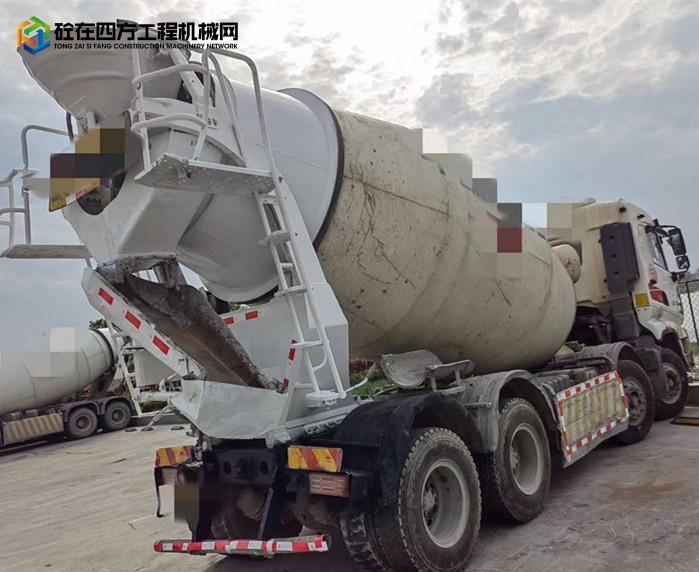 https://images.tongzsf.com/tong/truck_machine/20220725/162de45f3eea36.jpg