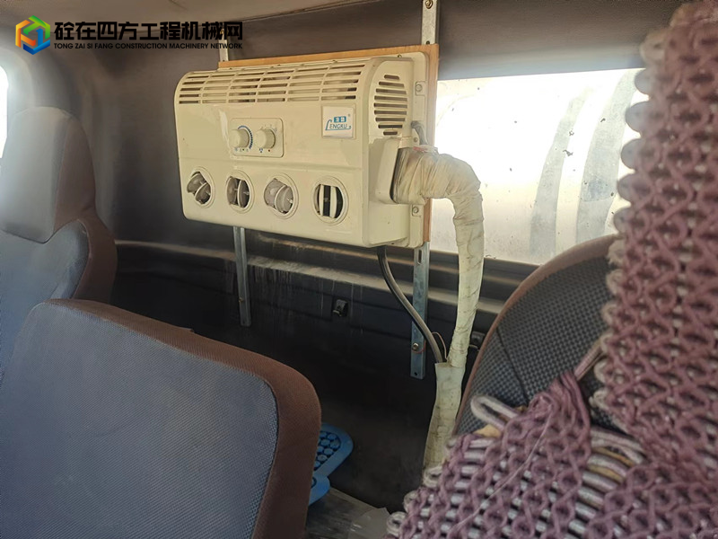 https://images.tongzsf.com/tong/truck_machine/20220726/162df3d9b2fec7.jpg