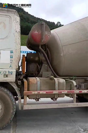 https://images.tongzsf.com/tong/truck_machine/20220727/162e093cbb38da.jpg