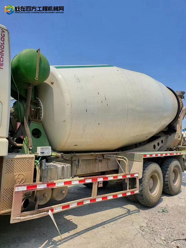 https://images.tongzsf.com/tong/truck_machine/20220802/162e8c35aef6cd.jpg